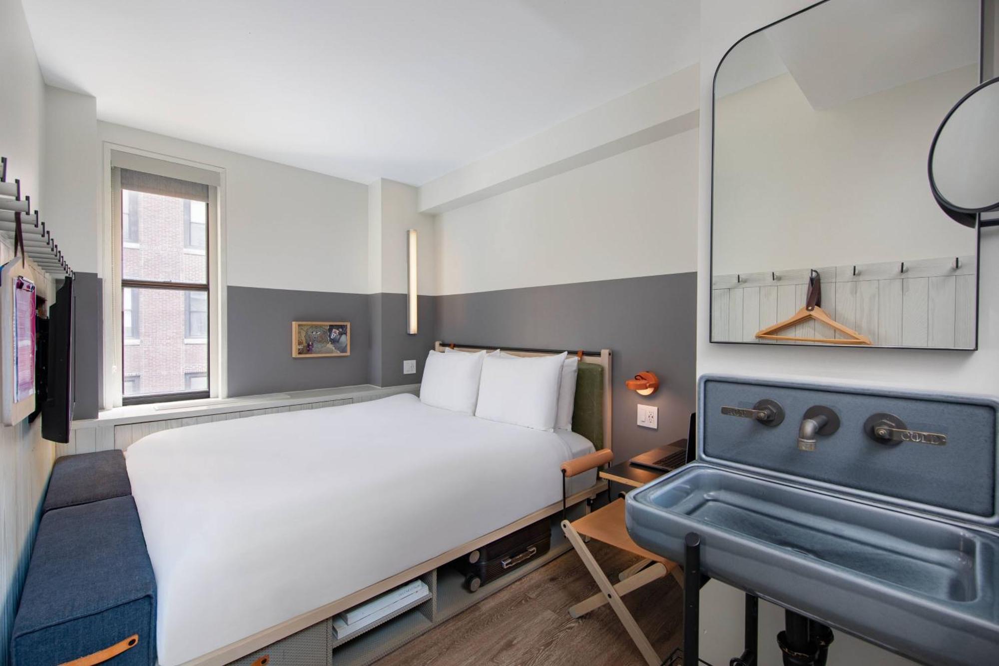 Moxy Nyc Times Square Hotel New York Ngoại thất bức ảnh