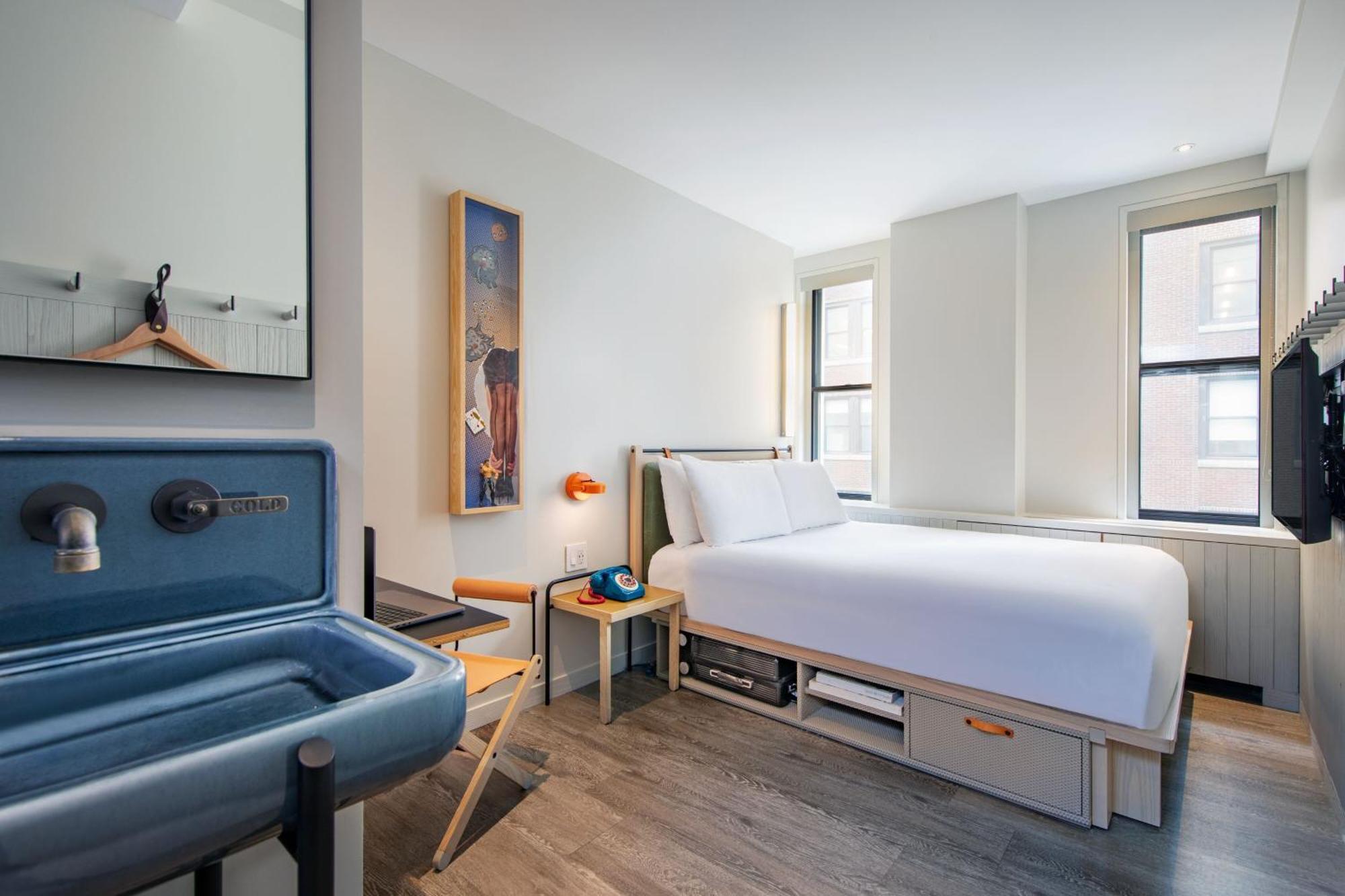 Moxy Nyc Times Square Hotel New York Ngoại thất bức ảnh